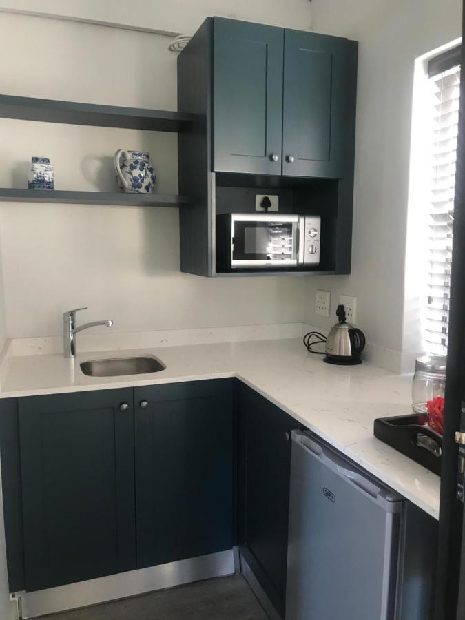 Comfortable Room With Large En Suite Bathroom Franschhoek Exteriör bild